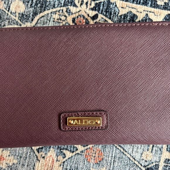Aldo Full Zip Around clutch Wallet Plum color credit card slots change purse - Picture 1 of 14